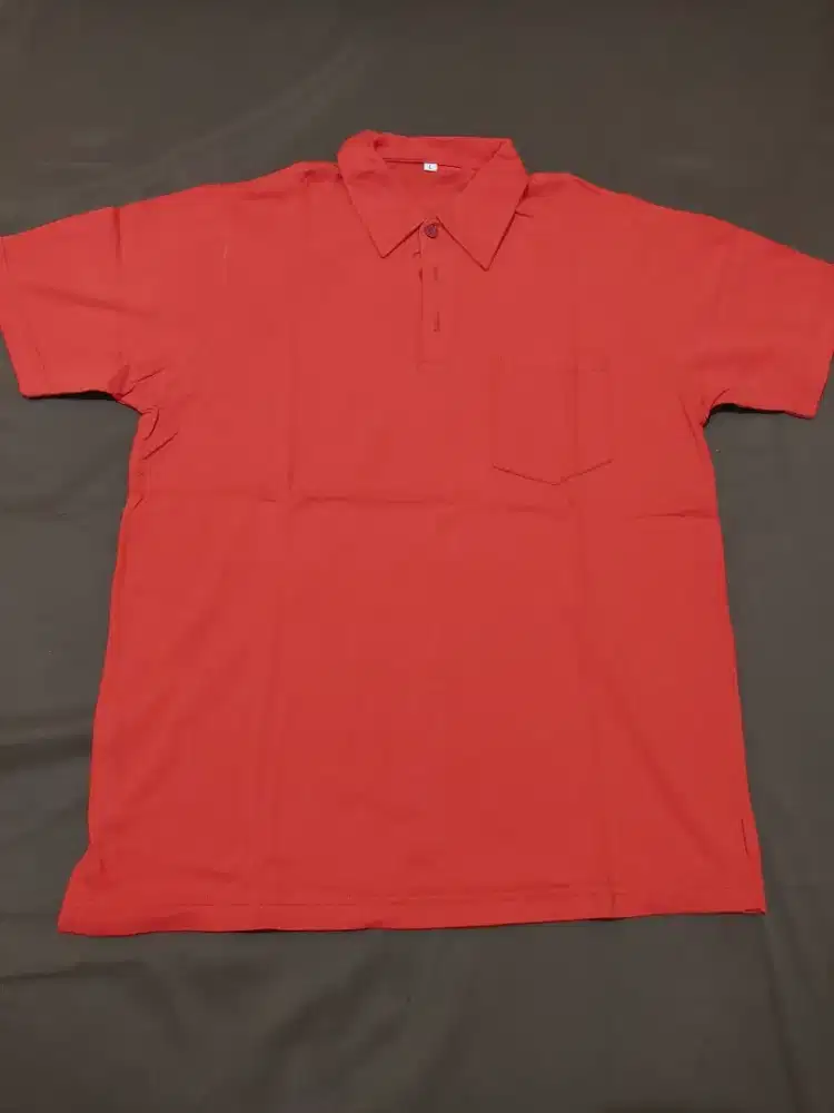 Polo shirt kaos berkerah size M dan size L cuma pakai 1x