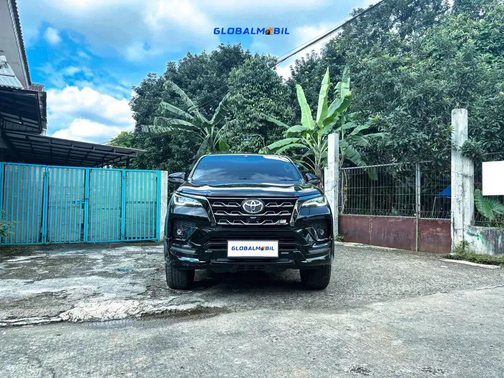 TOYOTA FORTUNER 2.8 VRZ AT 2022 GANJIL
