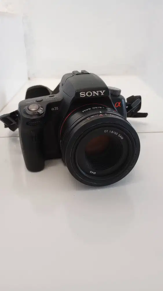 KAMERA DSLT SEMI MIRRORLESS DSLR SONY A35 LENSA 50MM F1.8 NORMAL