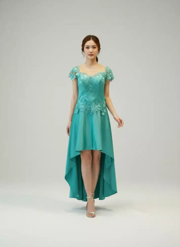 Preloved gaun warna tosca dengan model lengan pendek