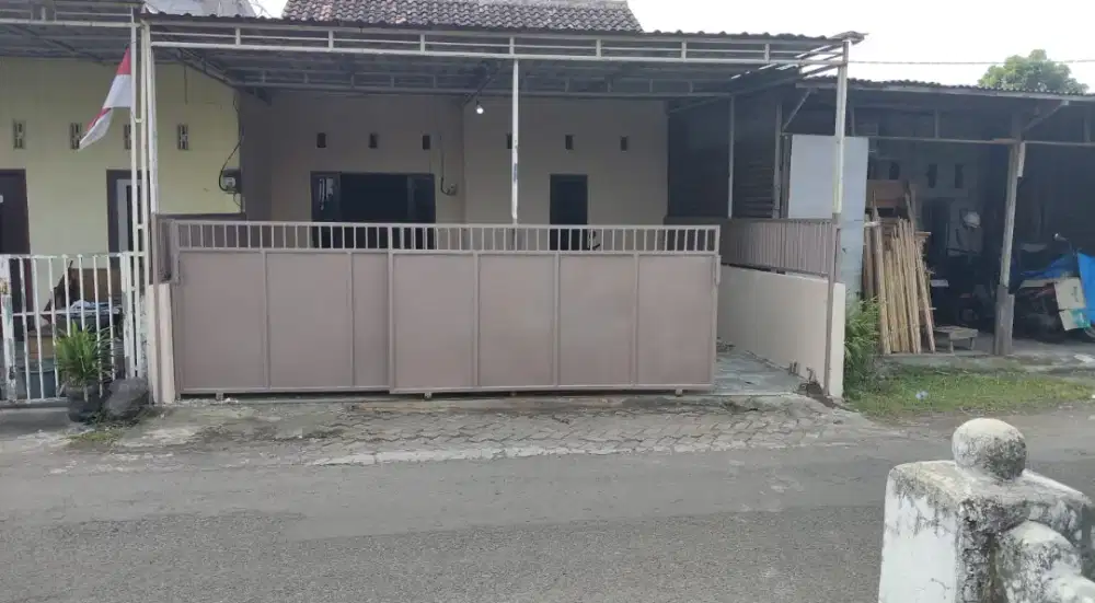 Rumah Nol Jalan Usaha