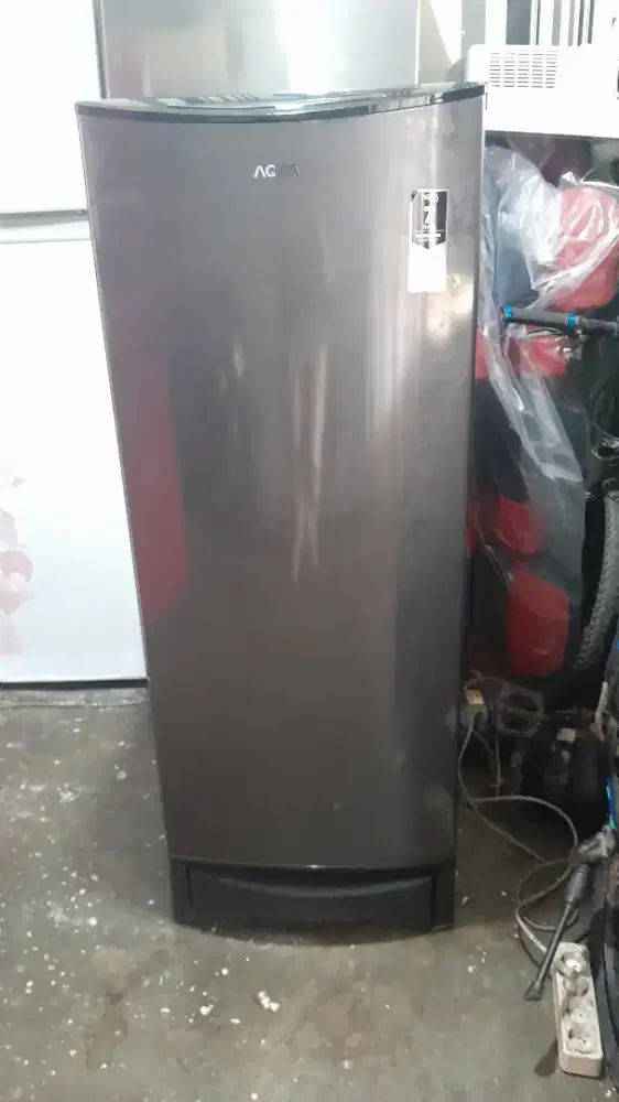 Kulkas aqua 1 pintu