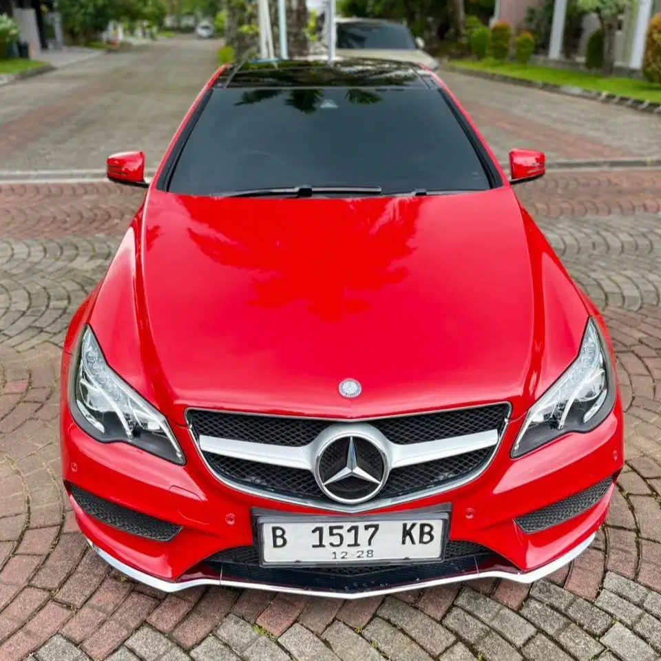 Mercy E200 CGI Coupe AMG Line 2014 FAVORIT ANTIK DP Minim km rendah