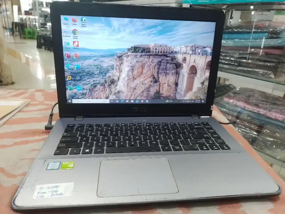 Laptop Asus X442U intel core i5-7200U