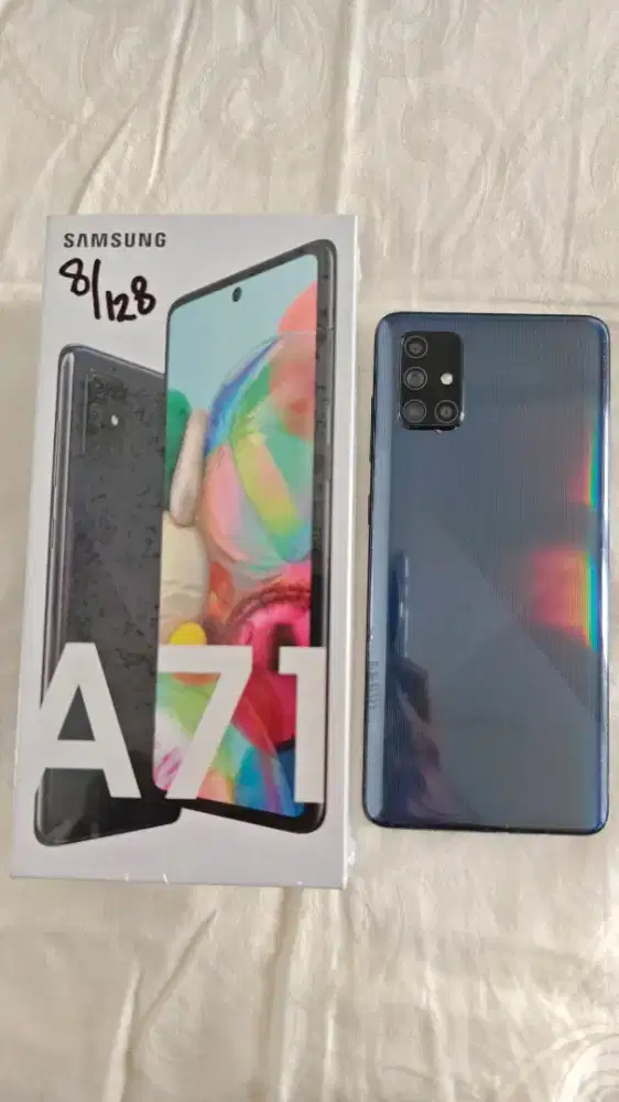 Samsung Galaxy A71 8 / 128 gb