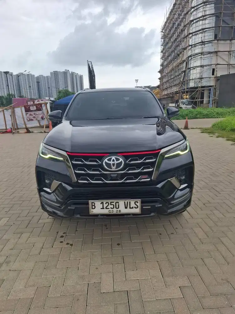 FORTUNER VRZ DIESEL 4x2 Tahun 2021