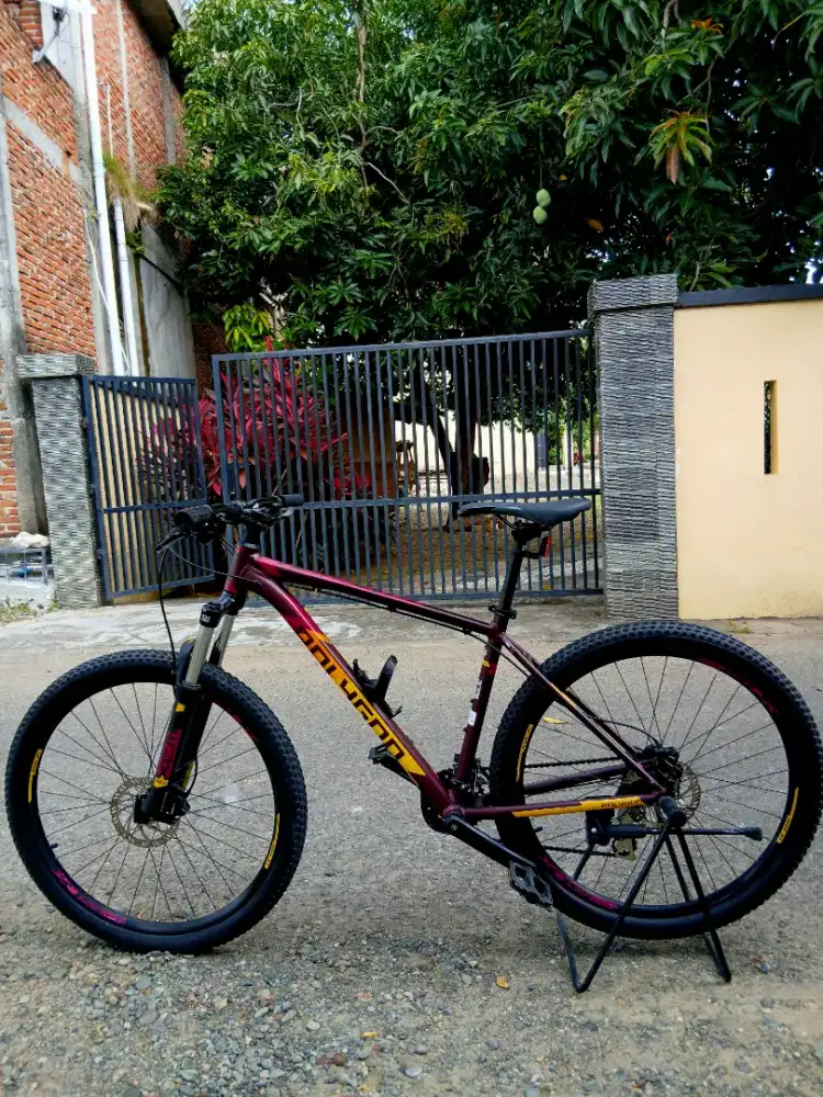 Jual sepeda POLYGON PREMIER 4.0 2023