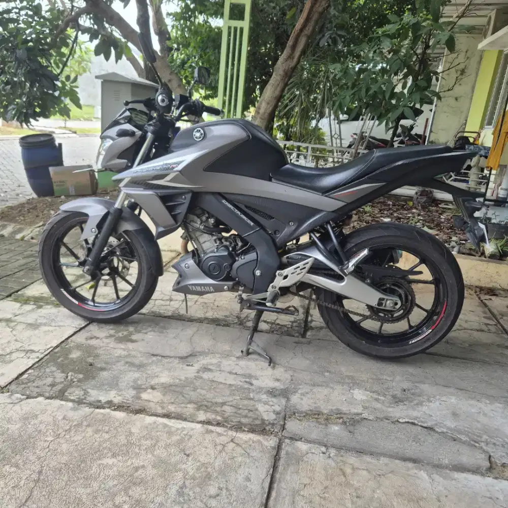Vixion R 2018 cc 150 gress
