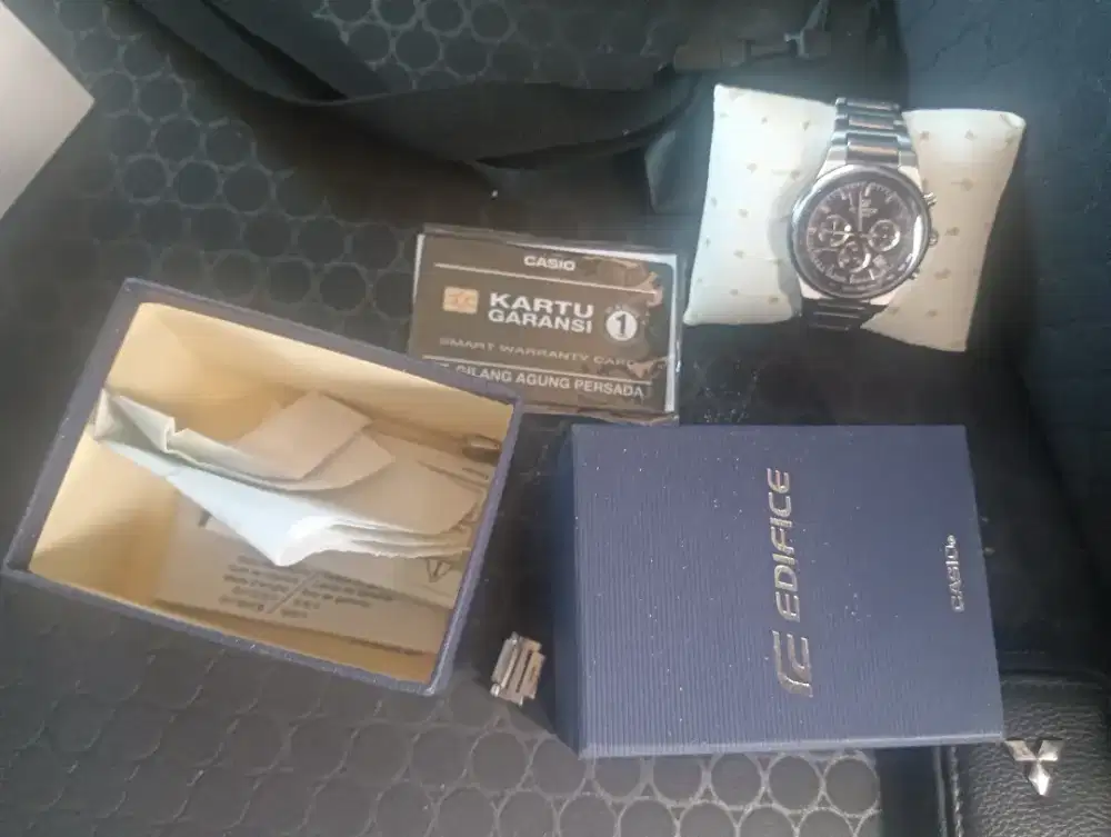 Jam tangan Casio Edifice