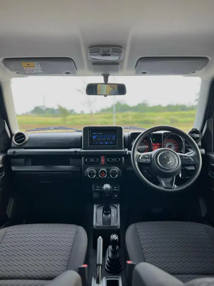 Suzuki Jimny Overland JB74 4X4 2023