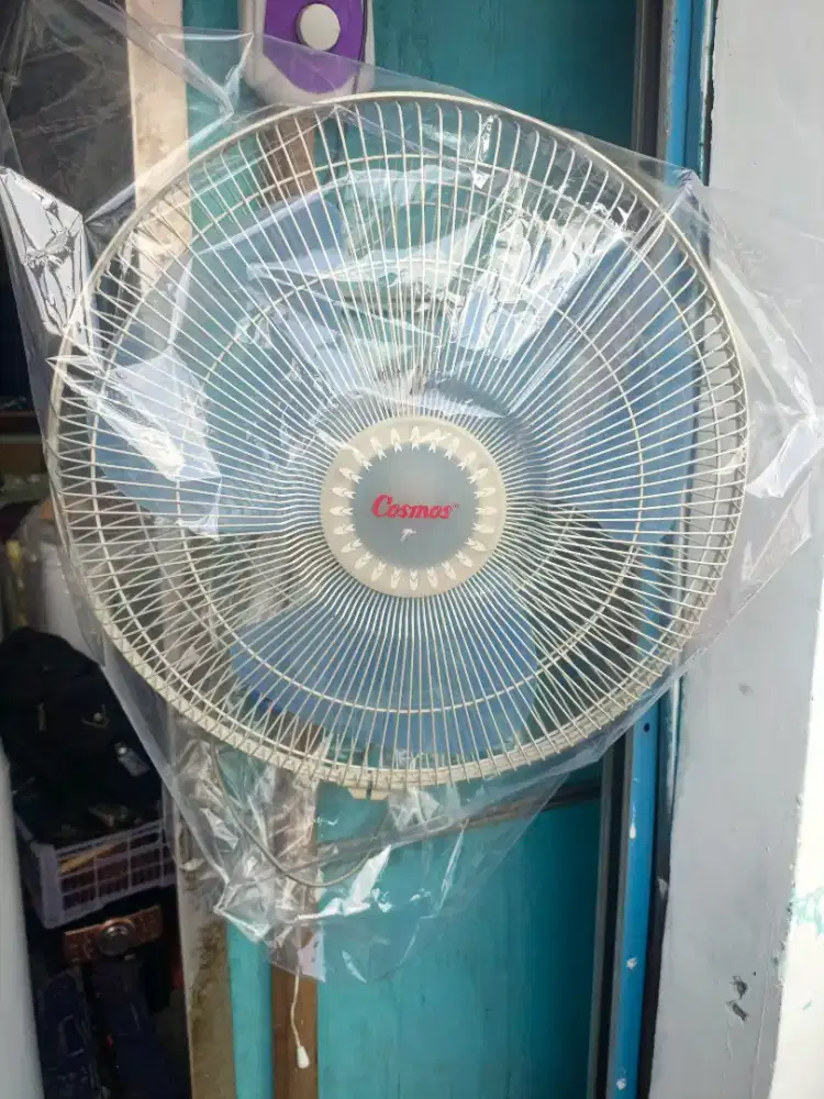Di jual kipas angin dinding Cosmos barang normal