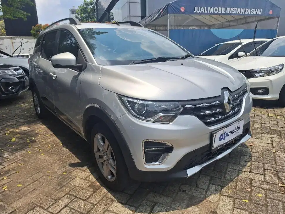 DP RENDAH Renault Triber 1.0 RXZ Bensin-AT 2021 HFZ