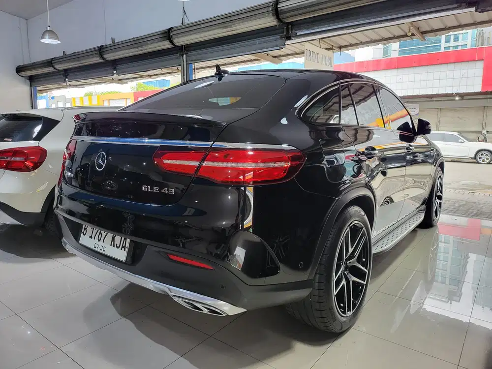 GLE43 AMG BiTurbo V6 385HP NIK 2019 MILES 14RB / GLE400