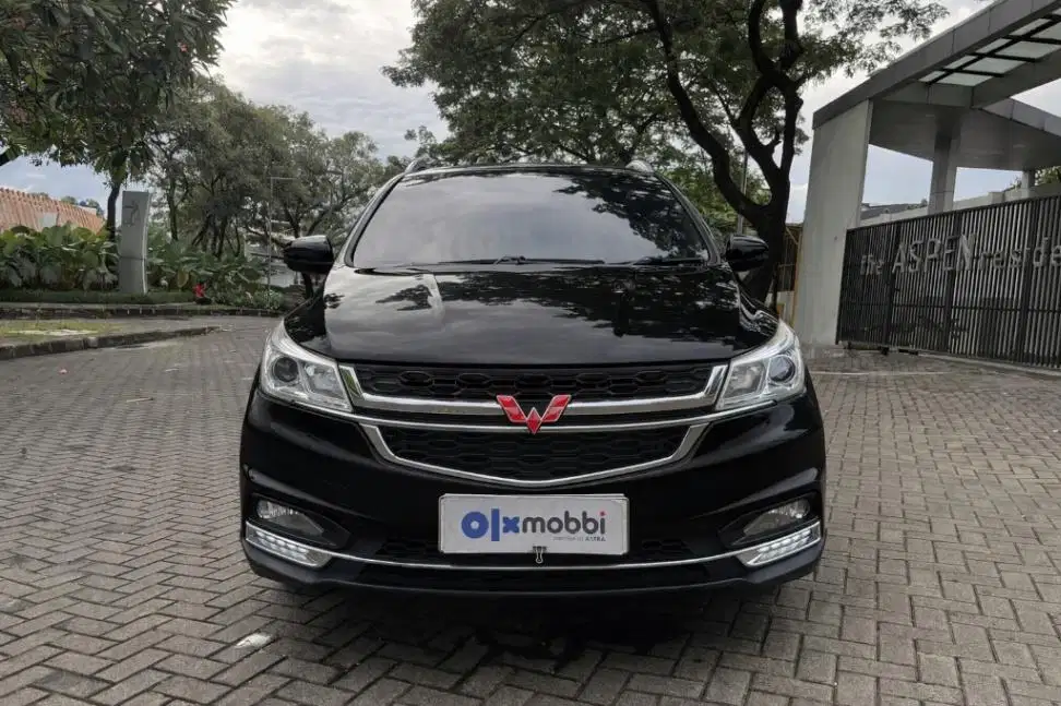 DP RINGAN Wuling Cortez 1.5 CT L Bensin-AT Hitam CTRRB