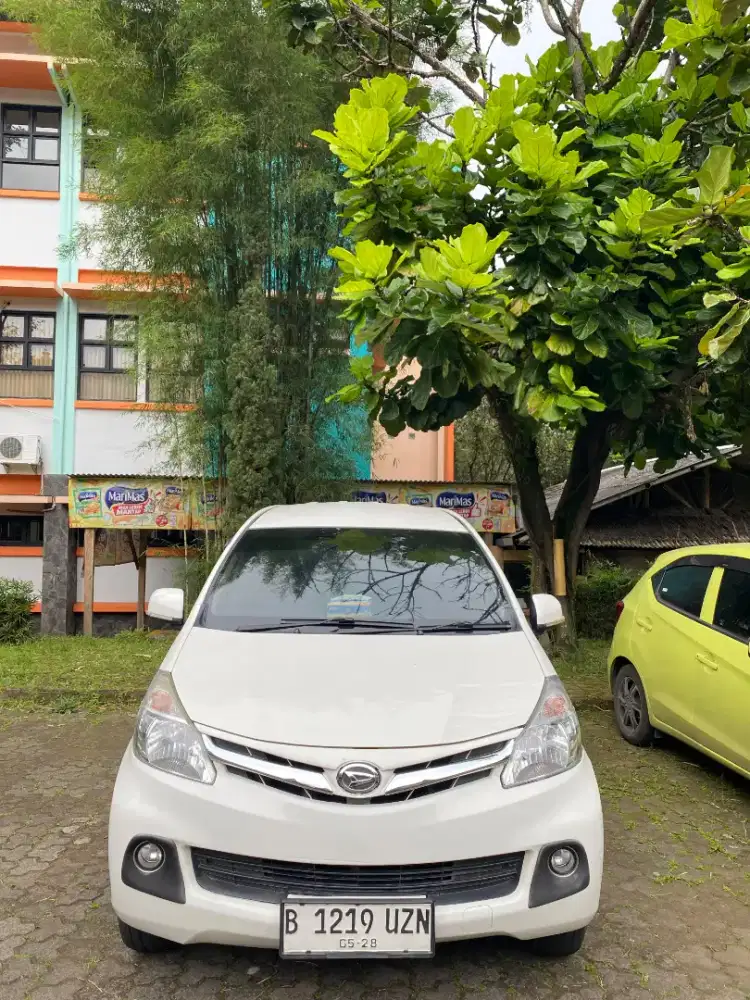 Xenia R 1.3 A/t 2013