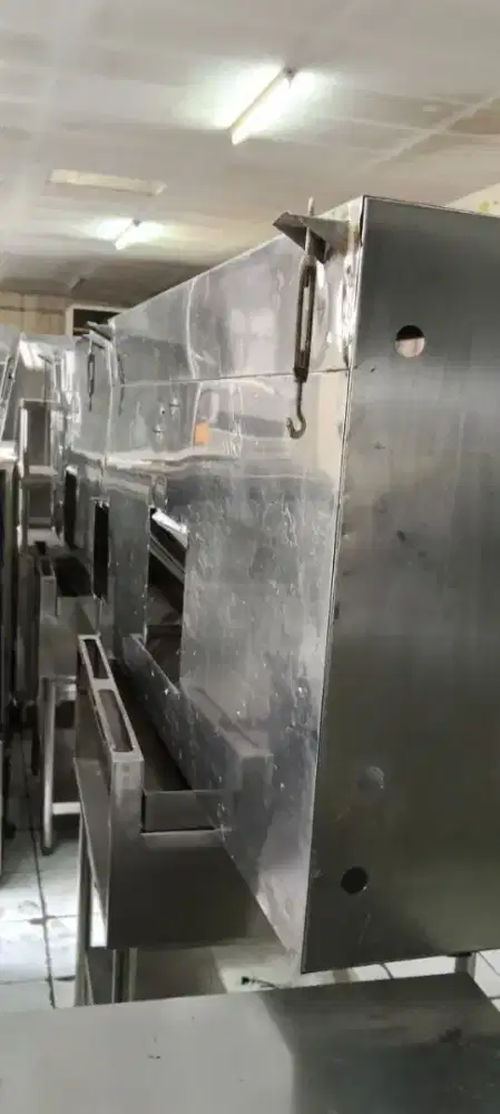 Coocker exhaust hood