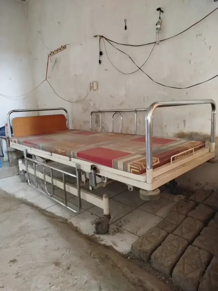 Ranjang Pasien 3 Engkol