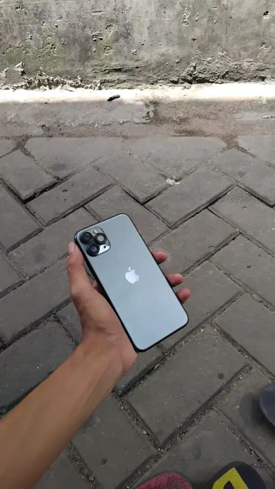 Iphone 11 pro 256 inter siap pakai pribadi