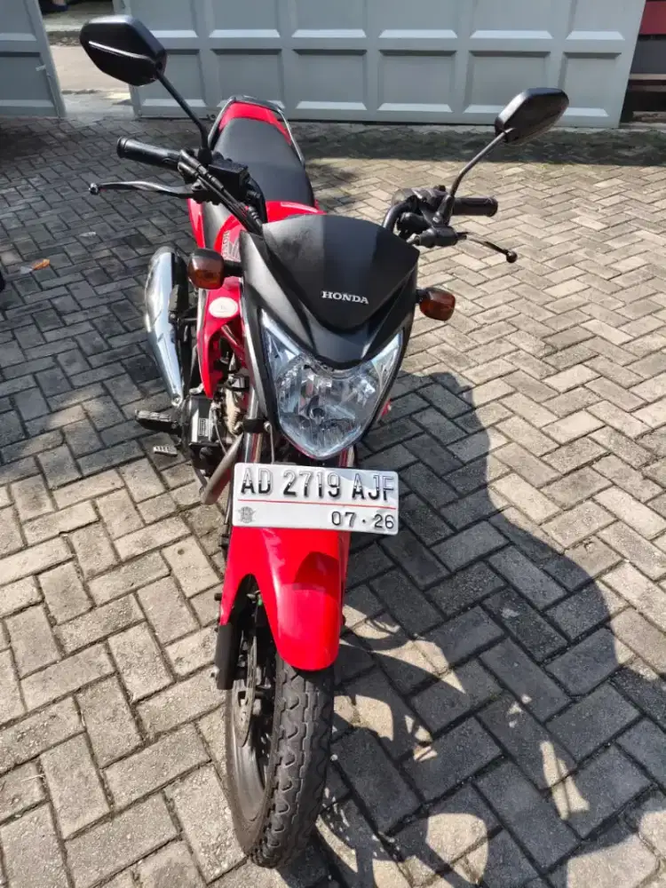 JUAL CEPAT HONDA VERZA 150 MERAH