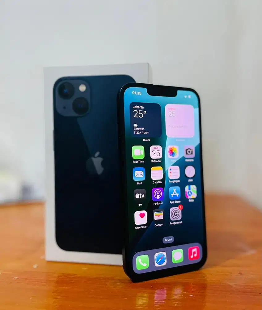 Iphone 13 128gb ibox + adapter ori baru bergaransi