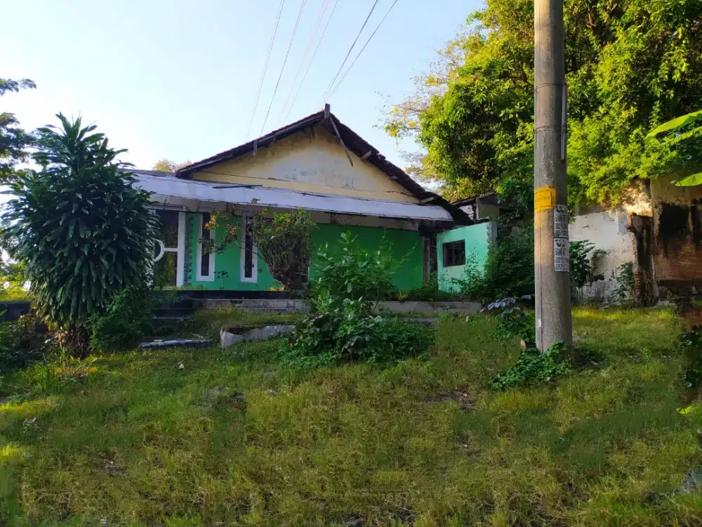 Tanah dan bangunan resto di sewakan