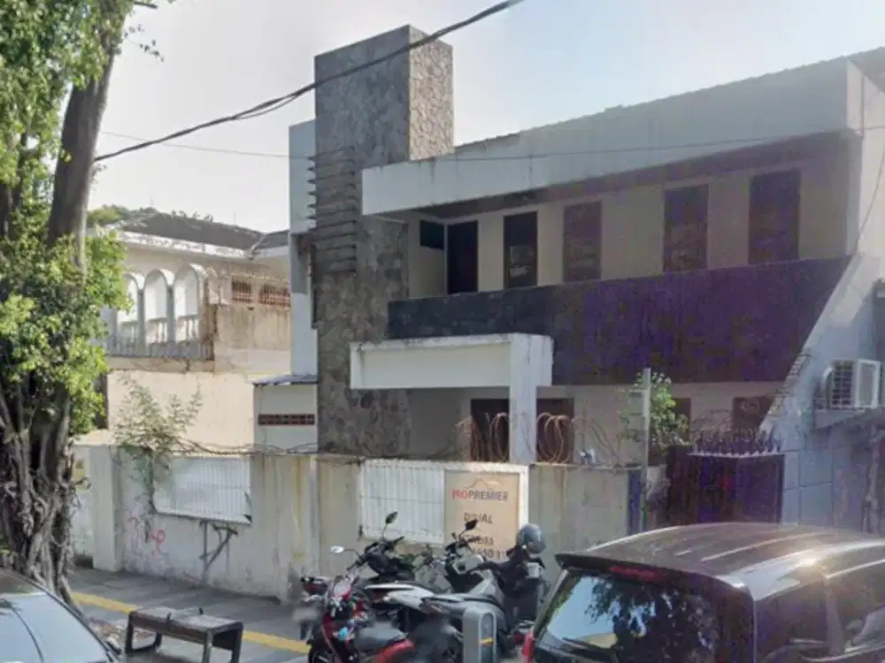 Disewakan Rumah 2 Lantai Luas di Kayu Putih di Pinggir Jalan Raya