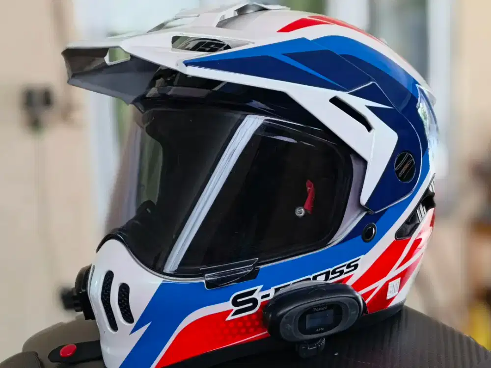 Helm NJS S Cross + Intercom Parani A10