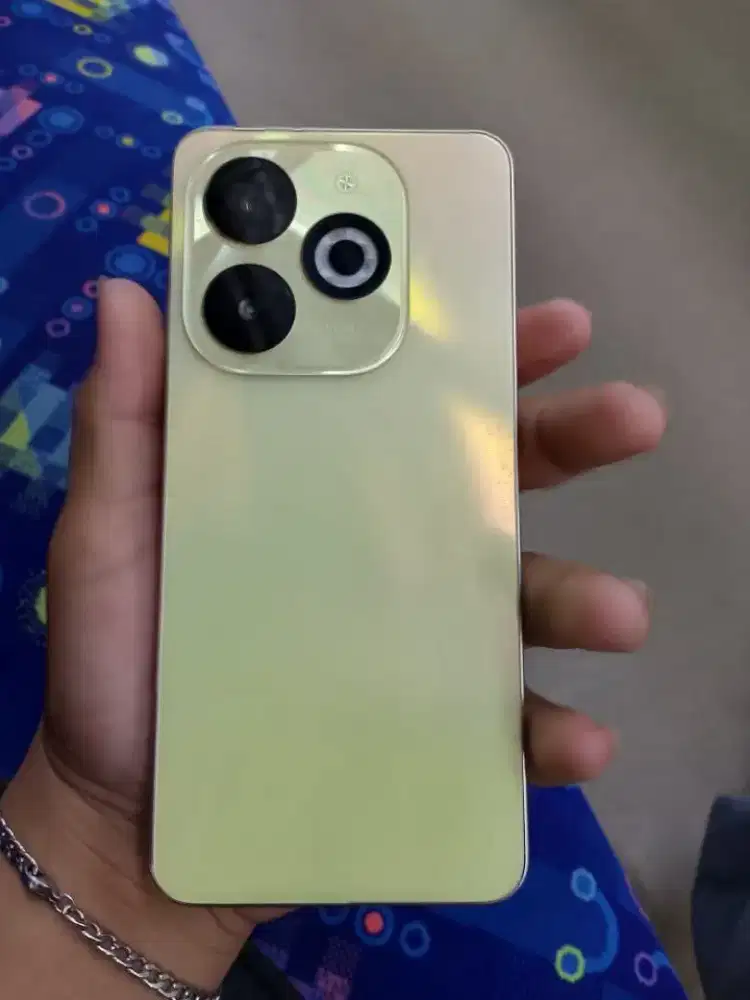 INFINIX SMART 8 PRO
RAM 8+8/128