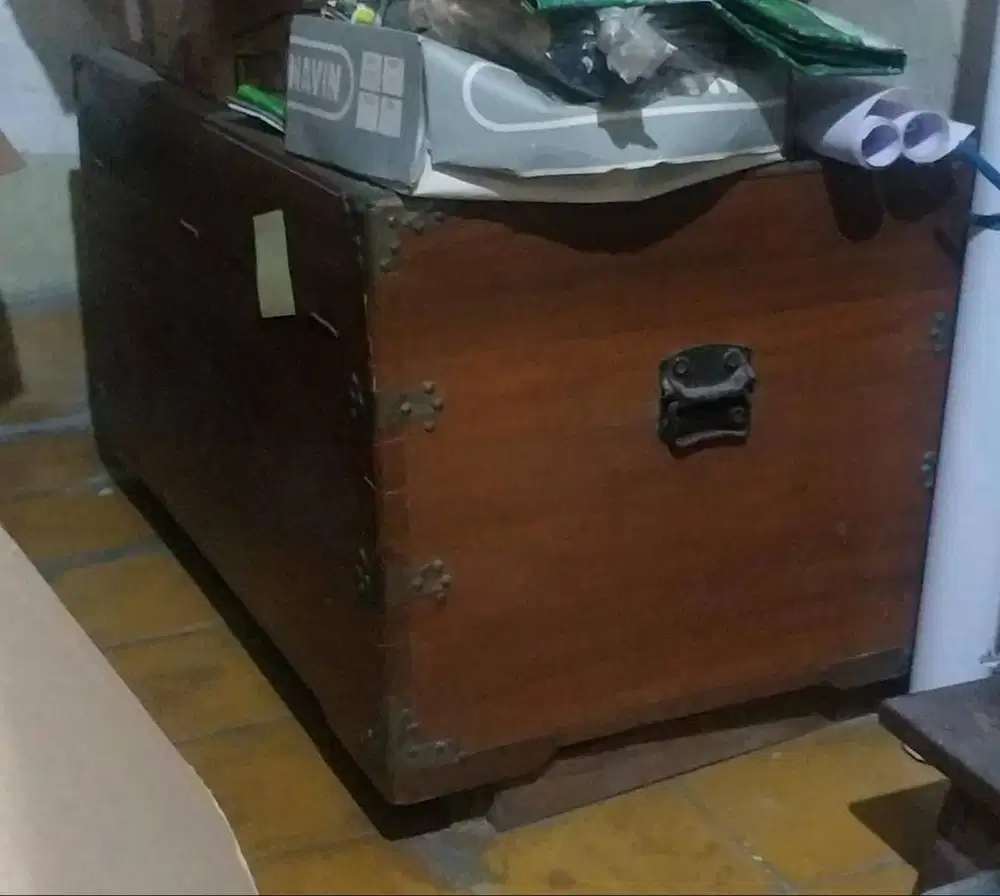 Peti Penyimpanan Jati ukuran (cm) 90 x 50 x 50 Surabaya