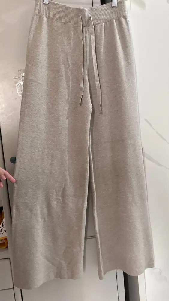 Celana kulot knit lembut