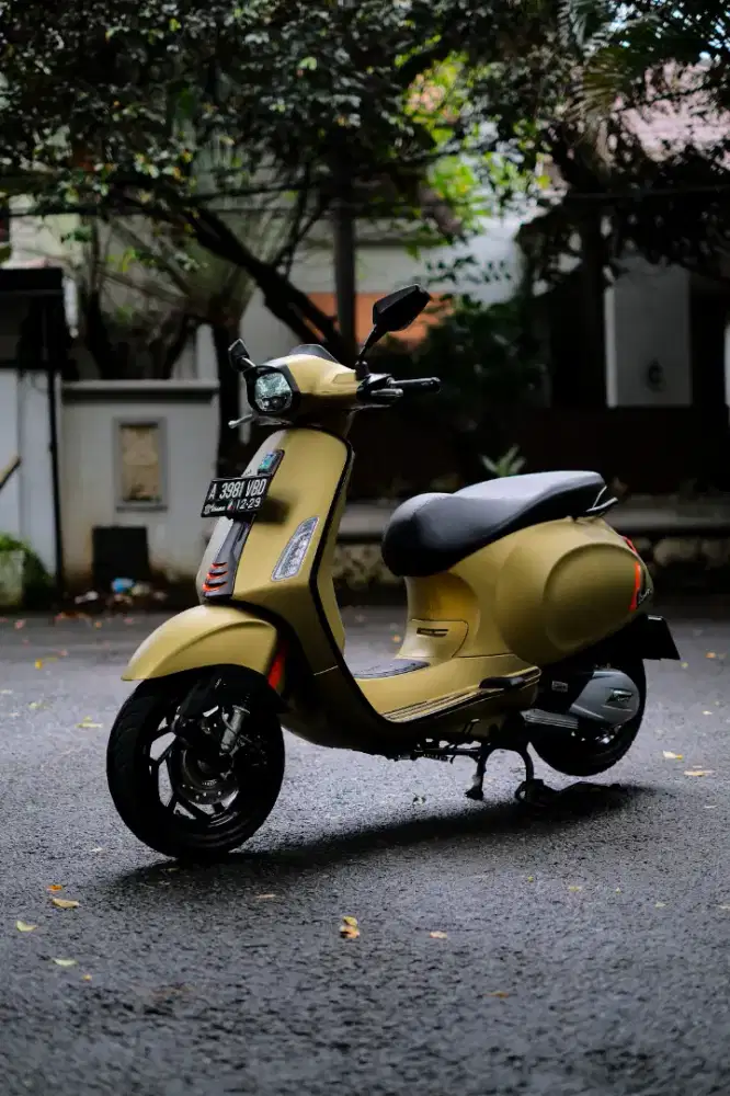 PIAGGIO VESPA SPRINT 150 SPECIAL EDITION TERMURAH BISA KREDIT