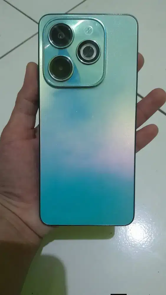 Infinix Hot 40i
Ram 8+8/256