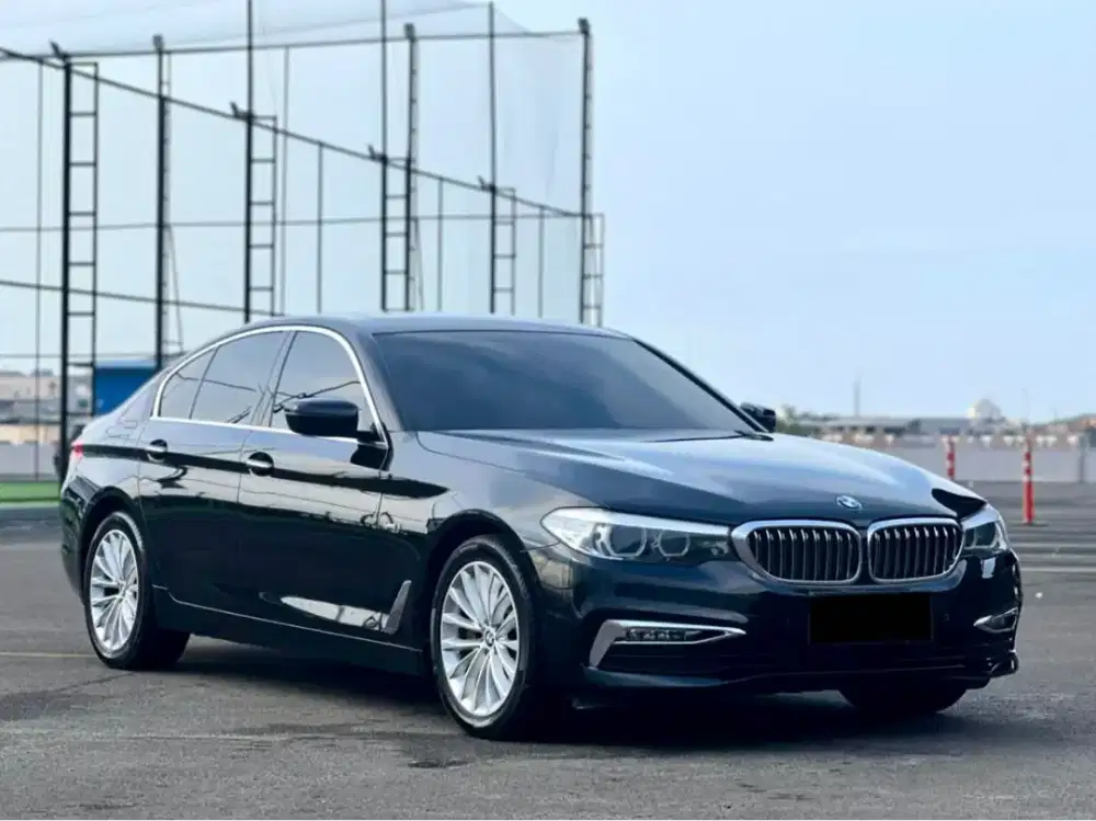 BMW 530I G30 LUXURY LINE FACELIFT AT 2019 BLACK ON BLACK EXCELLENT TOP