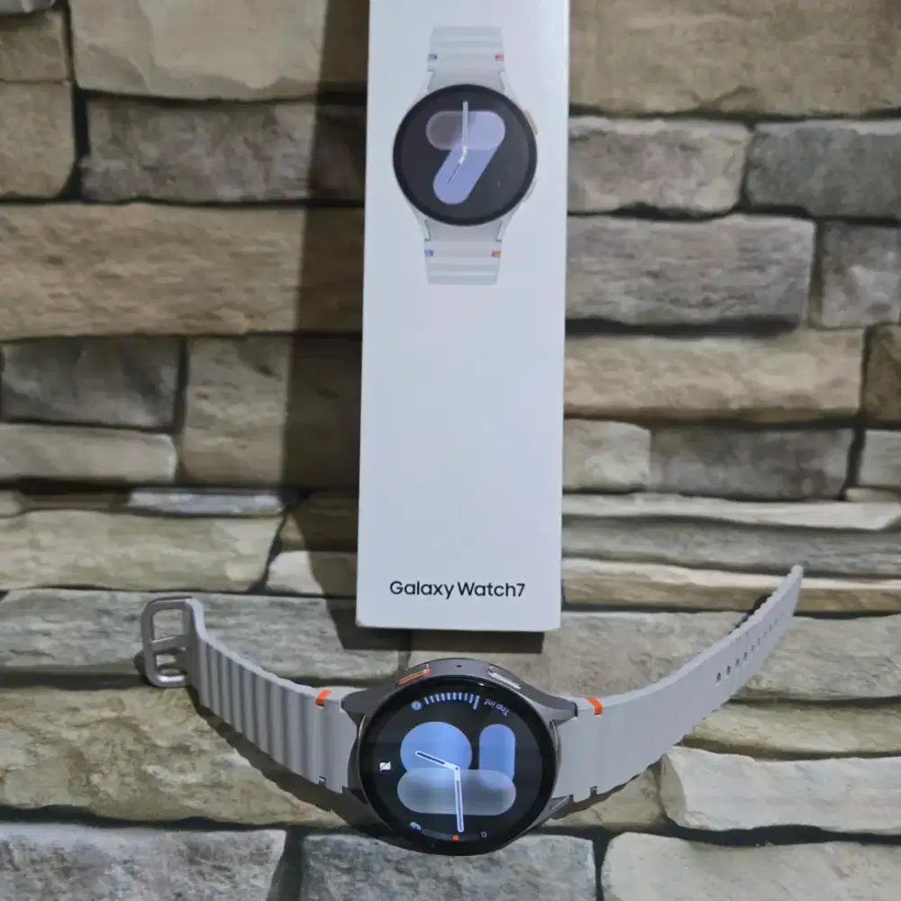 Samsung Galaxy Watch 7 Silver 44mm Fulset segel mulus 98%