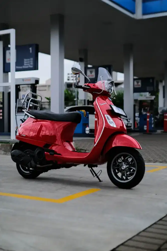 PIAGGIO VESPA LX 125 IGET FACELIFT 2023 TERMURAH BISA KREDIT