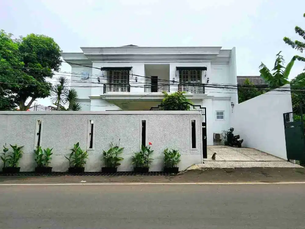 MODERN DESIGN HOUSE DI KEBAYORAN LAMA JAKARTA SELATAN