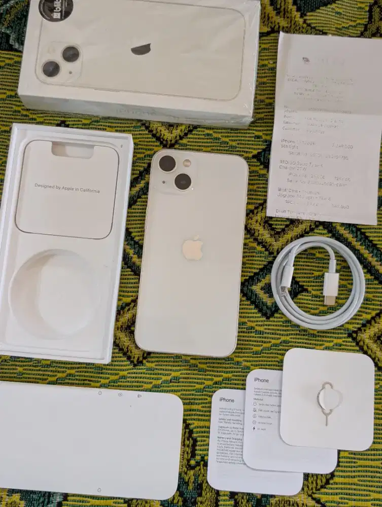 (GARANSI ON 2026) iPhone 13 White 128GB Resmi Fullset Nota Pembelian