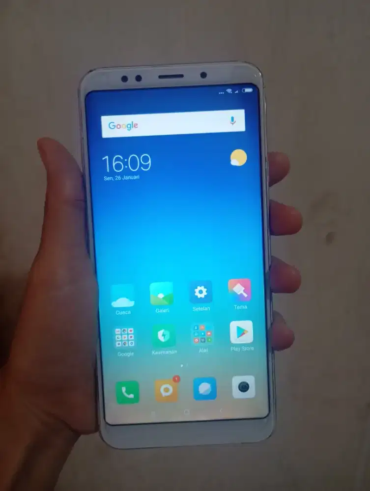 Redmi 5 plus ram 4/64 4G