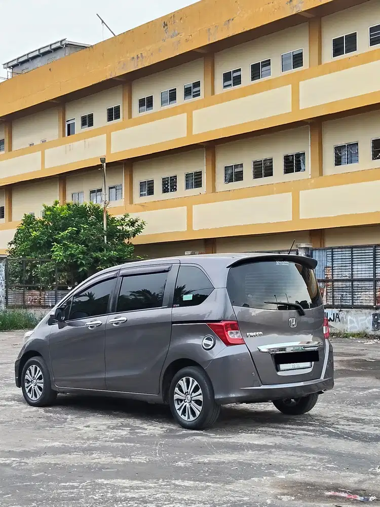 HONDA FREED SD AUTOMATIC 2015