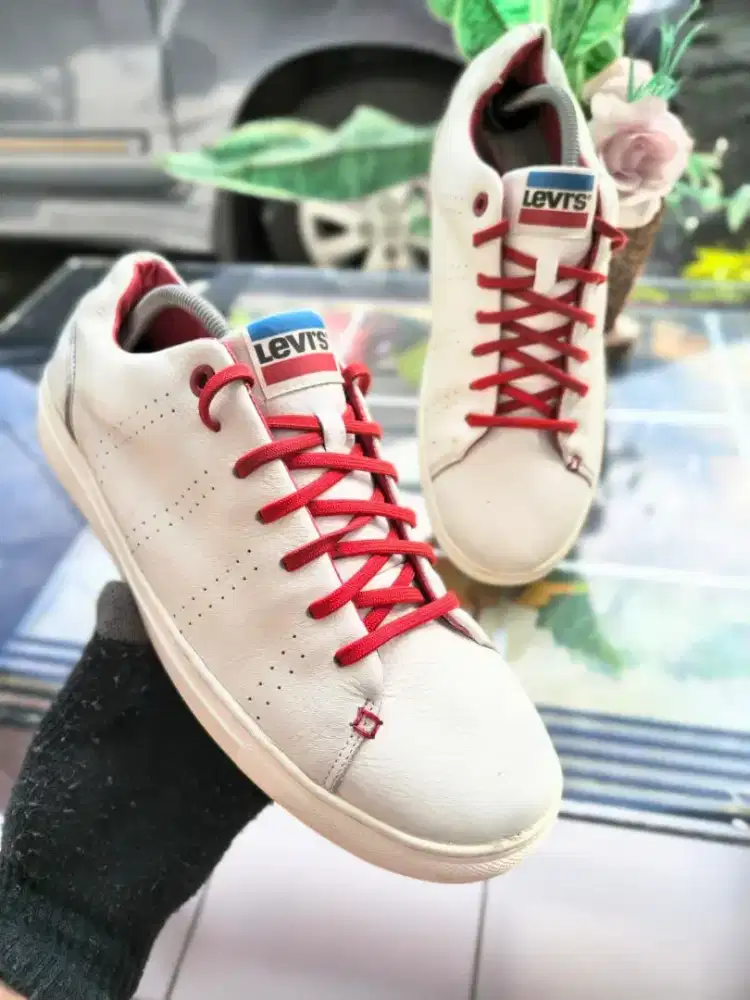 Sepatu LEVIS leather size 44/45