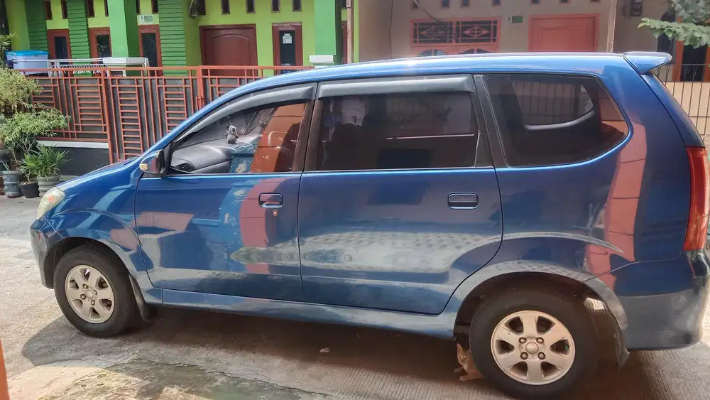 Toyota Avanza 2004 Bensin