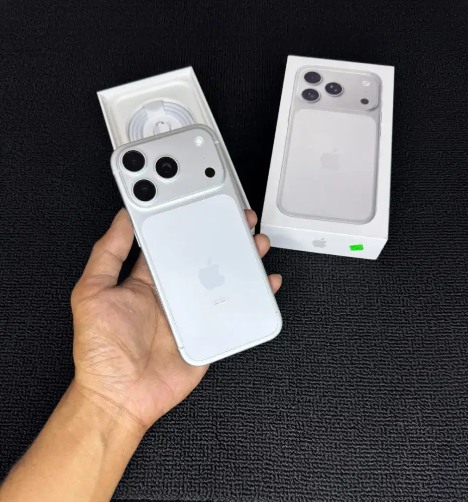 Iphone 17 pro 256Gb iBox warna silver