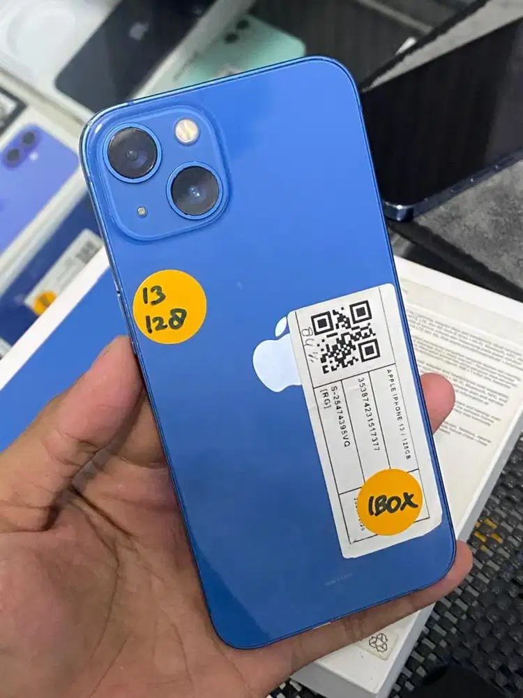 iPhone 13 128GB iBox