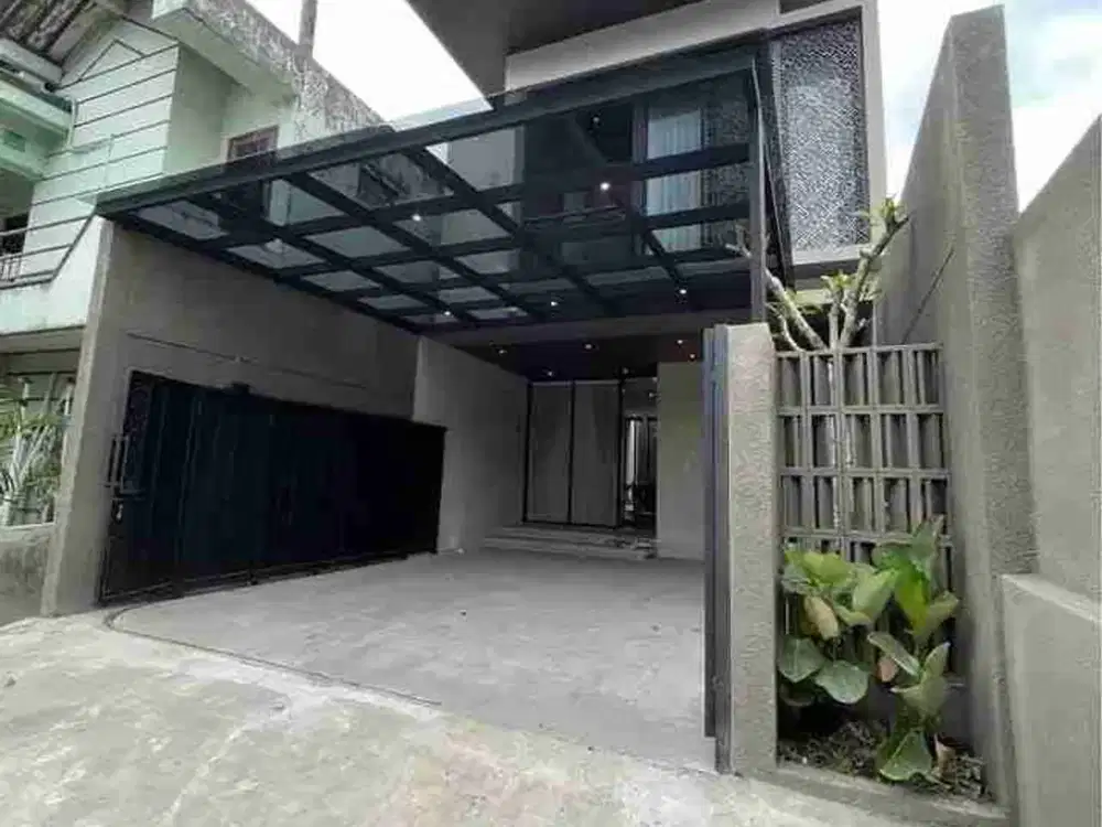 Rumah kontemporer di jl utama sd model utara stadion maguwoharjo