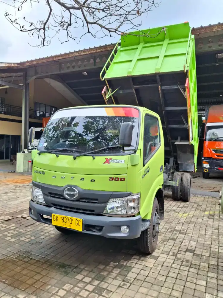 Hino dutro xpower 136hd 2023 dump truk cdd