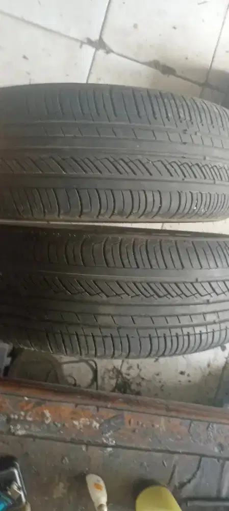 Ban 175/65/14 bekas agya
