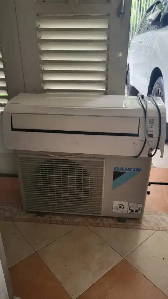 AC Daikin 1 PK Bekas Kondisi Joss