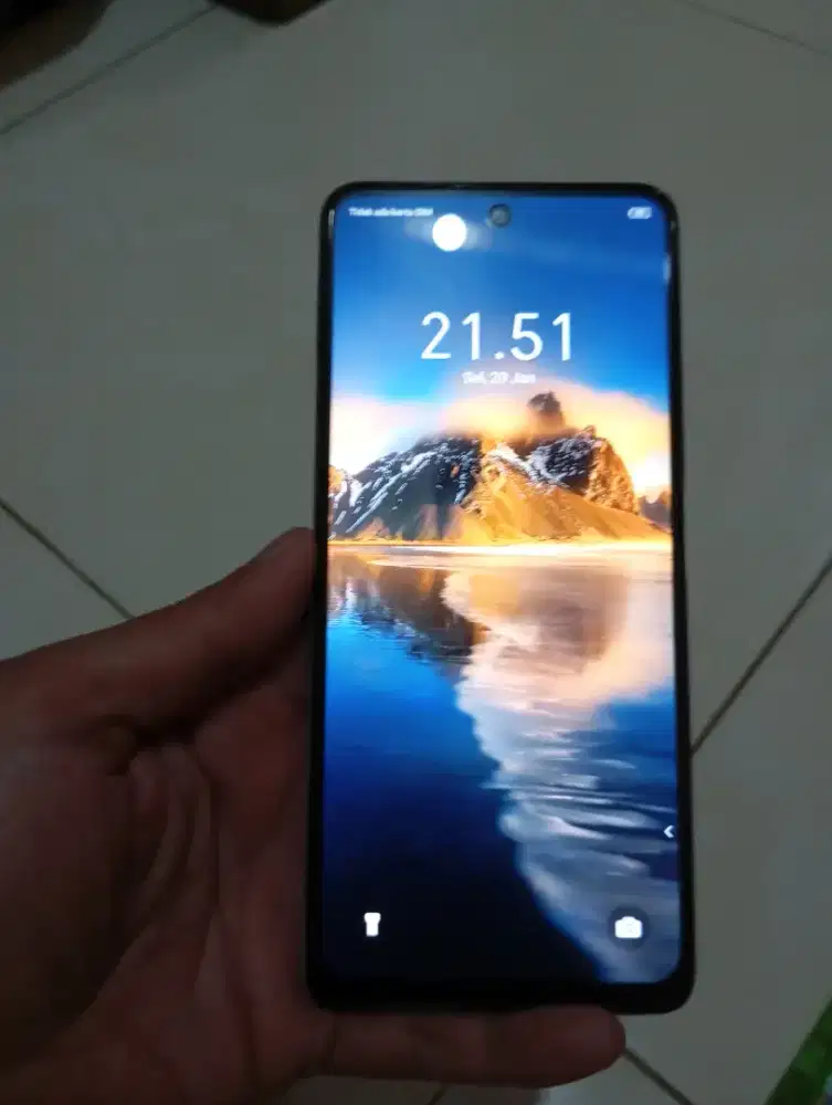 INFINIX HOT 30 NFC RAM 8+8/256 ...MULUS LIKE NEW NO MINUS