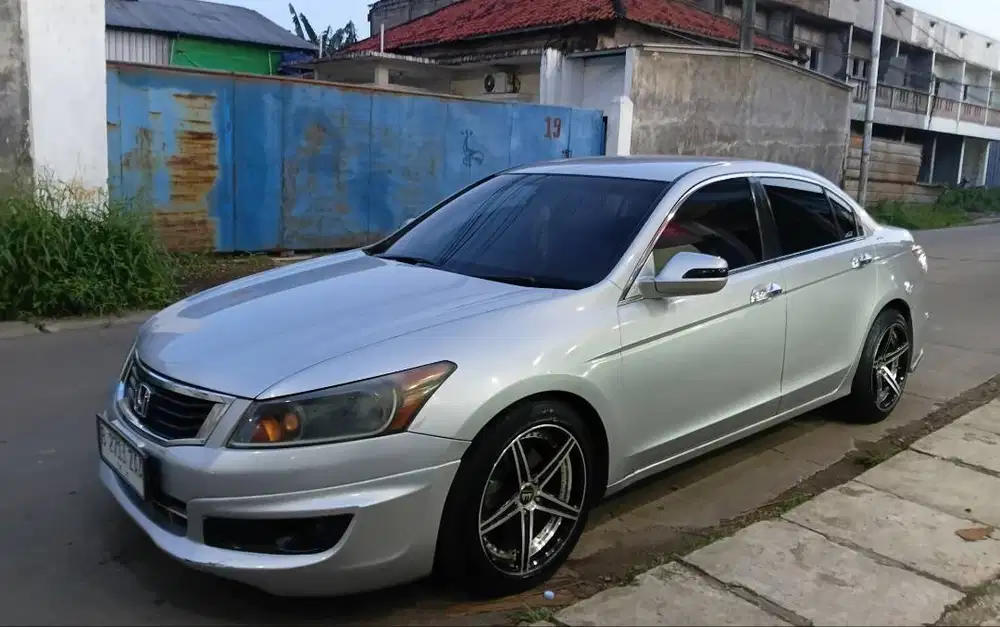 JUAL CEPAT ACCORD 2010 A/T