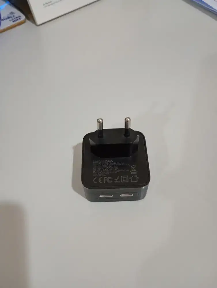 Plug IT 40 Watt Wall Charger Black for Iphone or Android